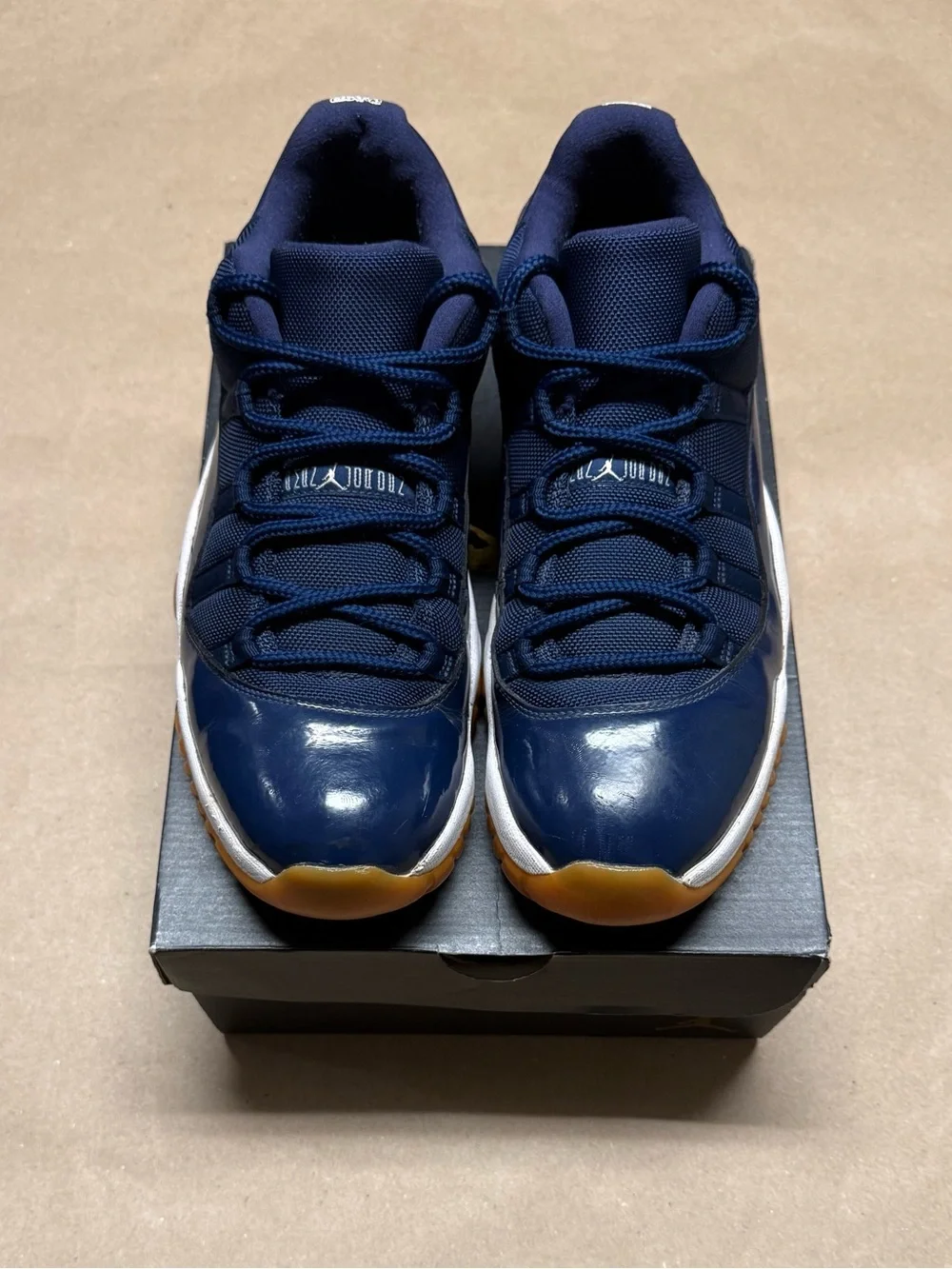 Nike Air Jordan 11 XI Retro Low Navy Gum Mens size 11.5 Basketball Shoes Rare!